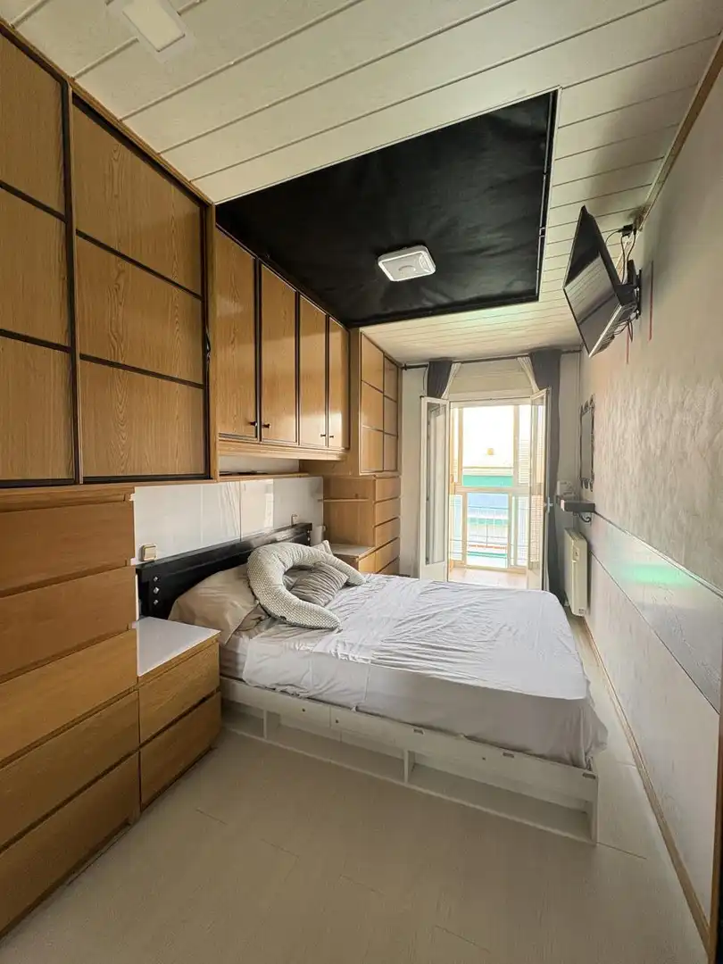 Bedroom of Flat for rent in Madrid  with Heating, Terrace and Furnished