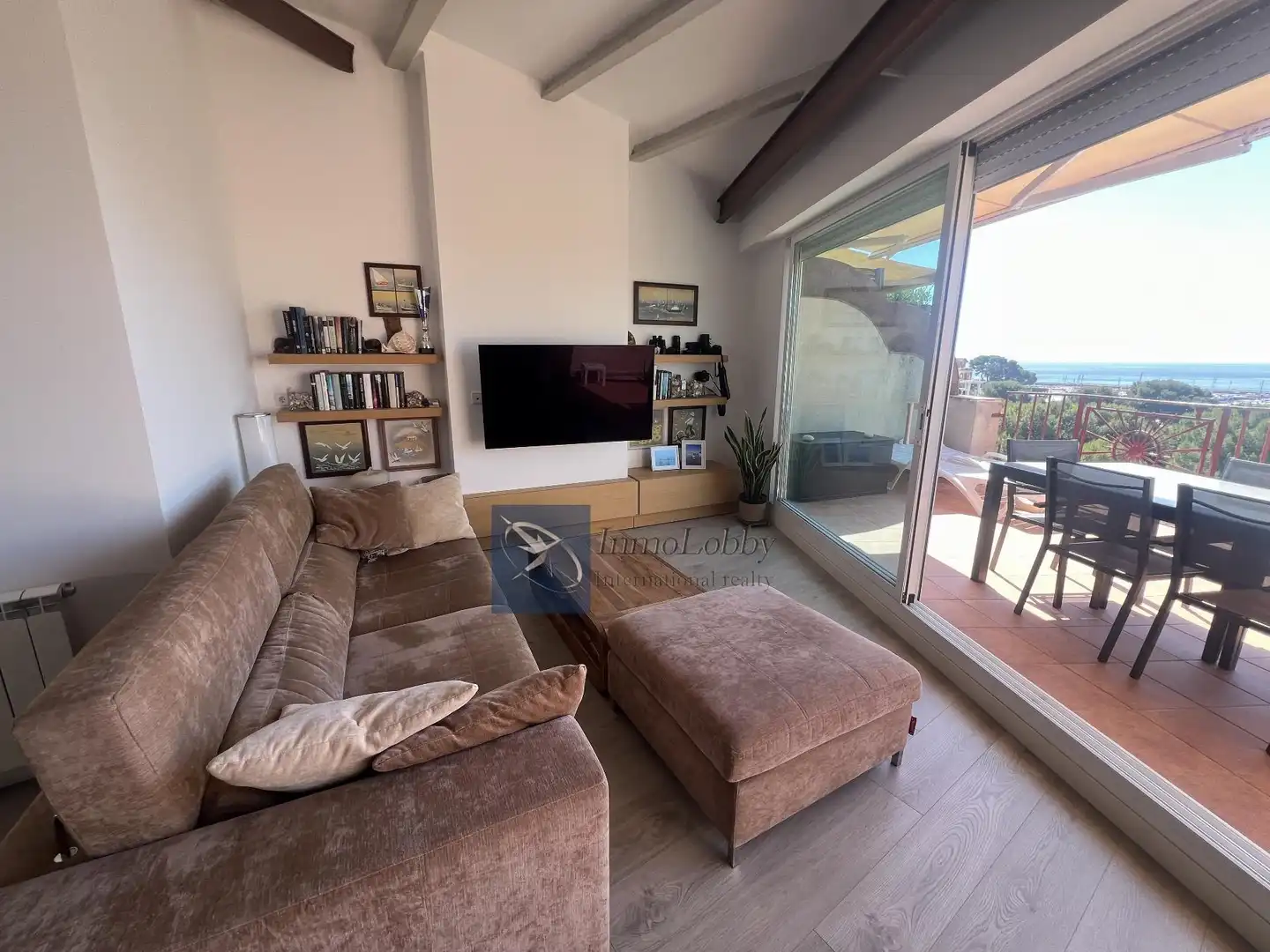 Sala d'estar de Apartament en venda en Sant Feliu de Guíxols amb Aire condicionat, Calefacció i Terrassa