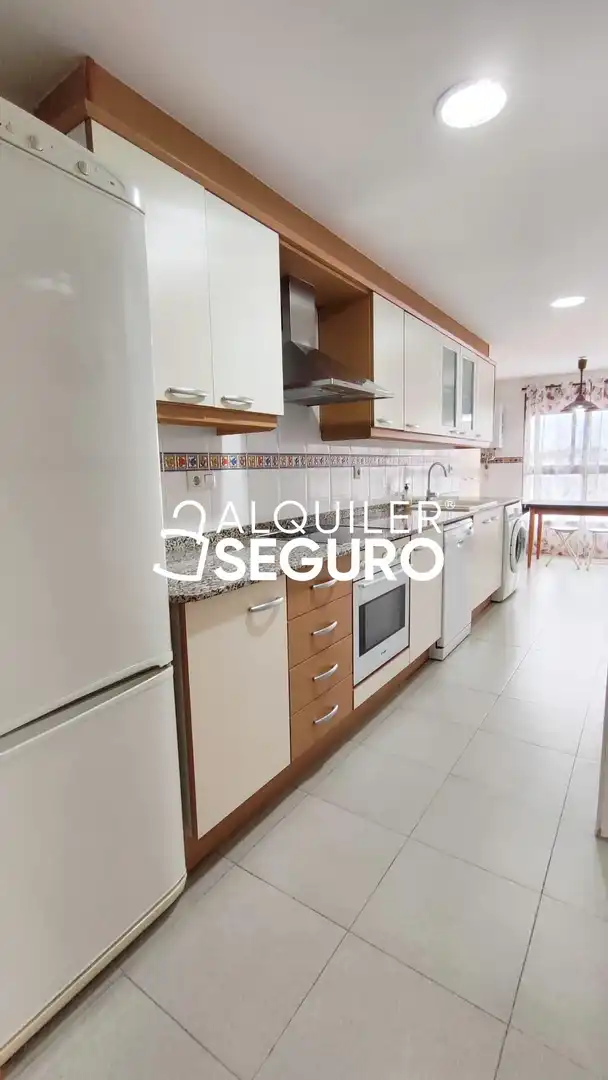 Cocina de Piso de alquiler en Valencia con Aire acondicionado y Calefacción