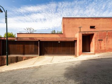 Casa amb piscina en venda a Calle Célebes Timur