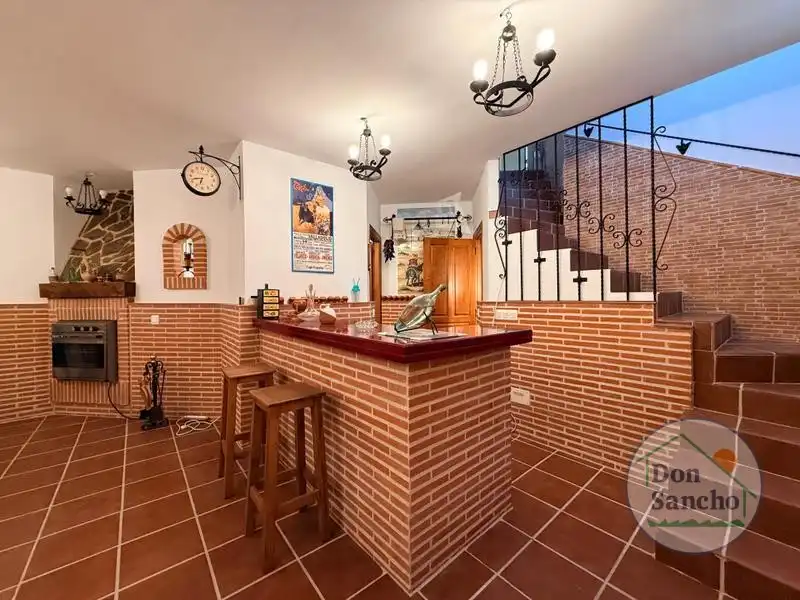 Casa o xalet en venda en Viana de Cega amb Calefacció, Terrassa i Traster