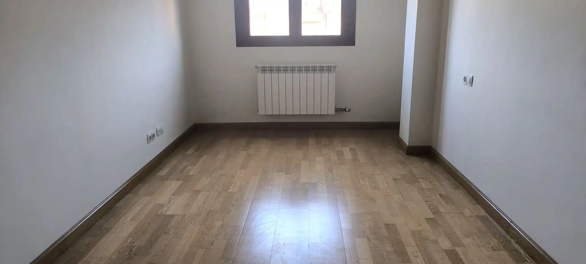 Habitación de Apartamento en venta en Alberite con Calefacción, Terraza y Trastero