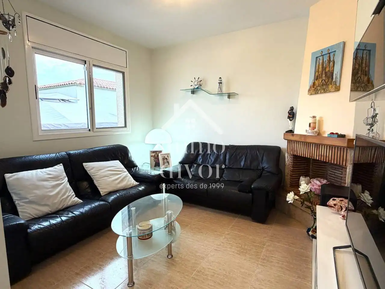 Casa aparellada amb jardí en venda a Calle Barcelona, imagen 5