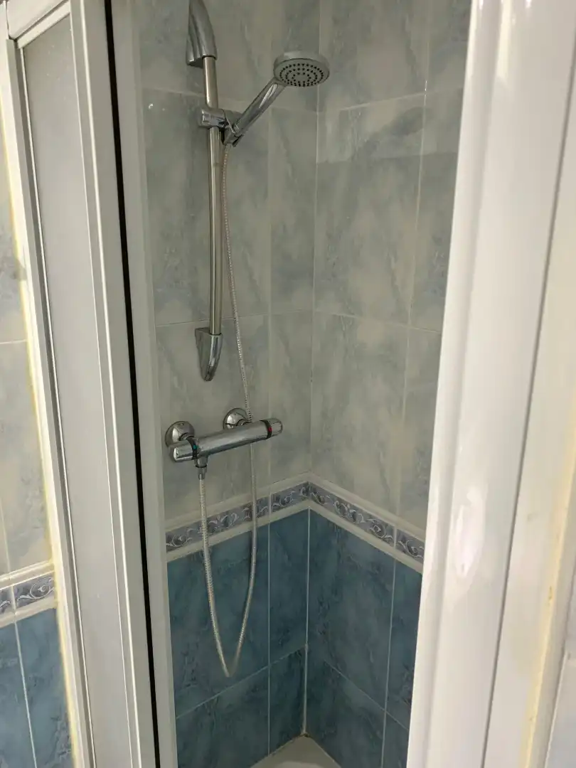 Baño de Apartamento de alquiler en Zaragoza con Calefacción, Parquet y Amueblado