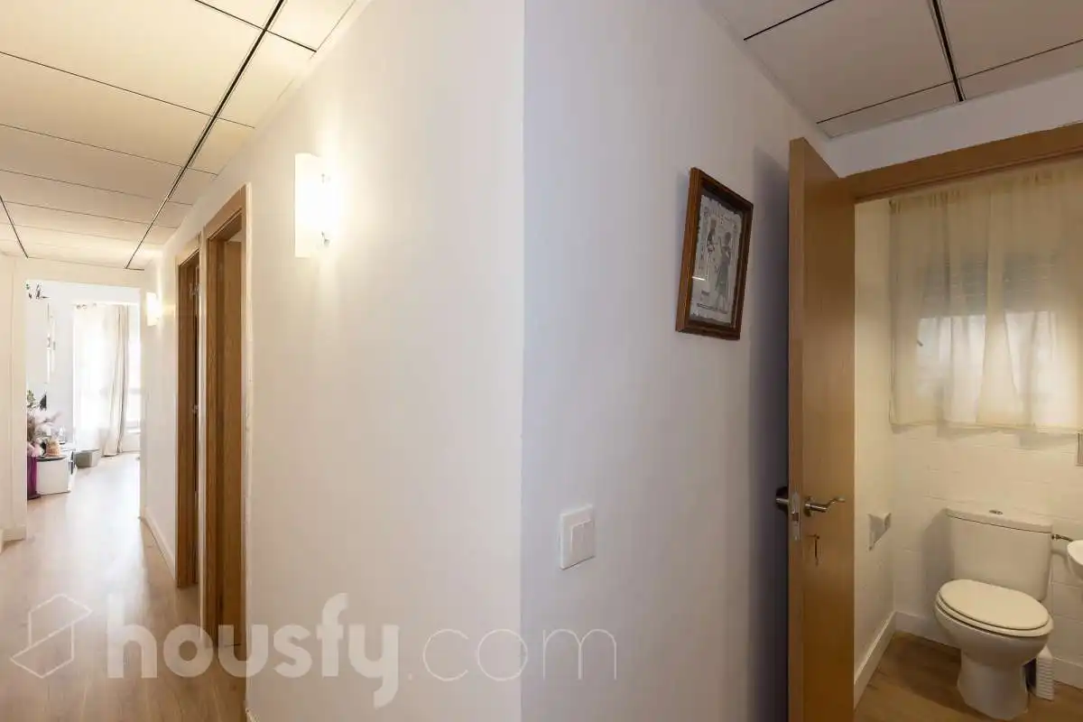Piso en venta en Tortosa con Parquet y Balcón