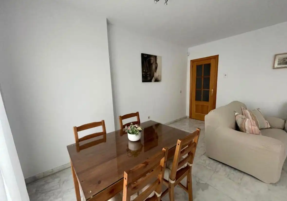 Wohnung zur Miete in Puerto de Estepona