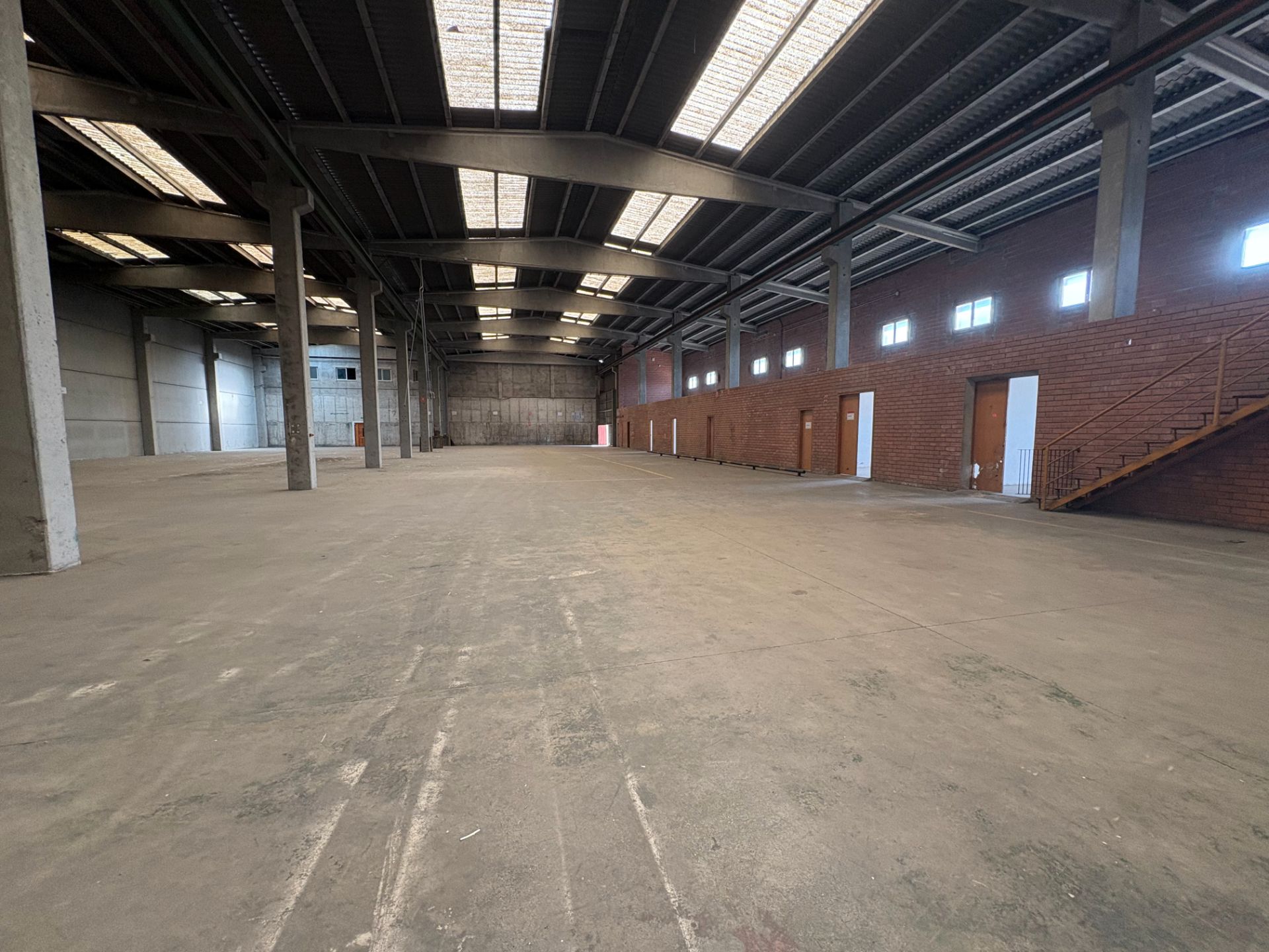 Industrial buildings to rent in Masquefa