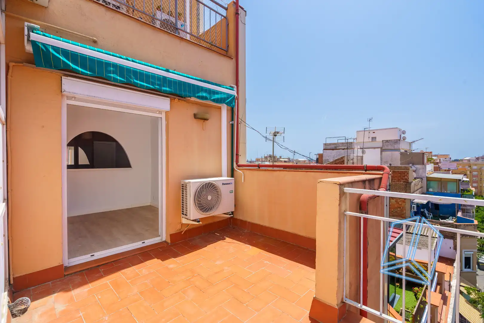 Balcony of Attic for sale in Barcelona  with Heating and Terrace