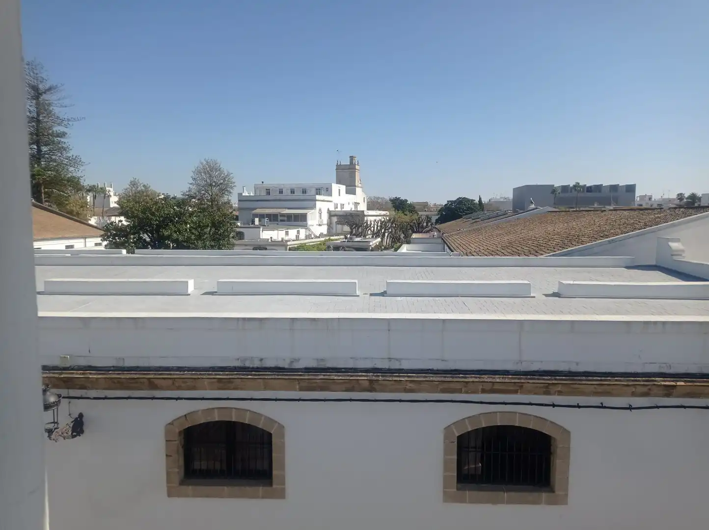 Vista exterior de Pis en venda en El Puerto de Santa María amb Calefacció, Moblat i Forn