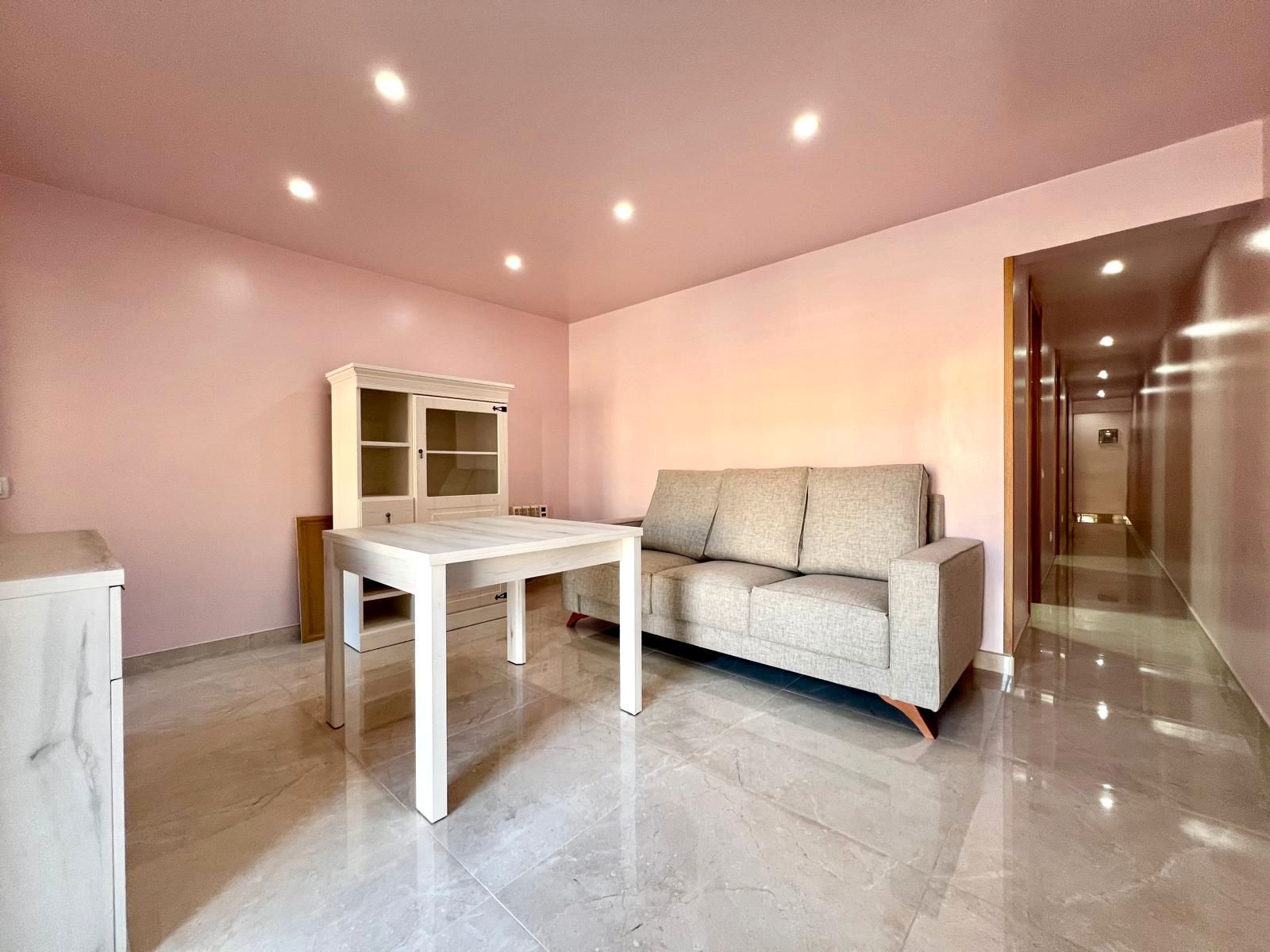 Sala de estar de Piso en venta en Montcada i Reixac con Aire acondicionado, Calefacción y Balcón