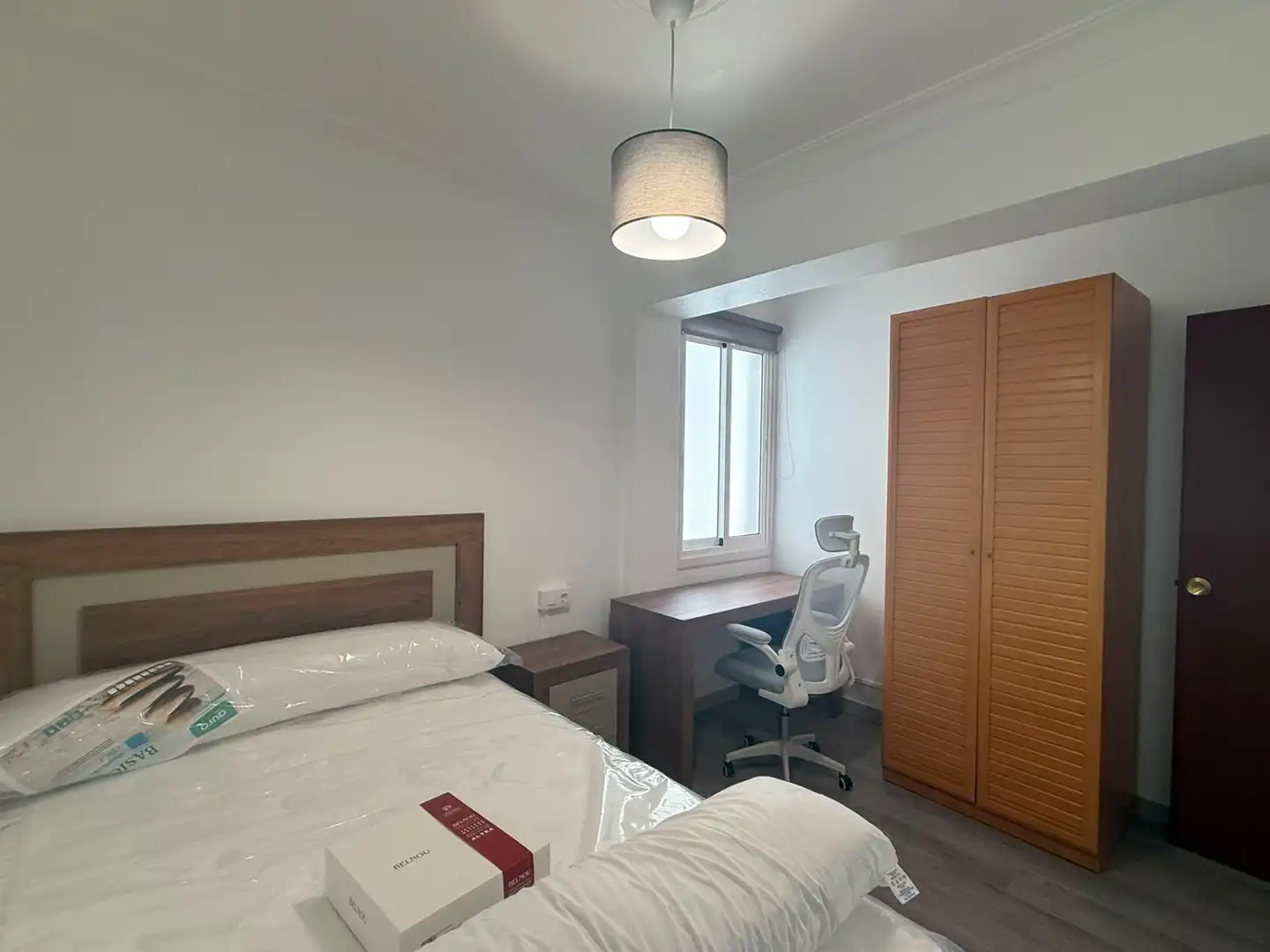 Habitación de Piso de alquiler en Ferrol con Parquet, Amueblado y Horno