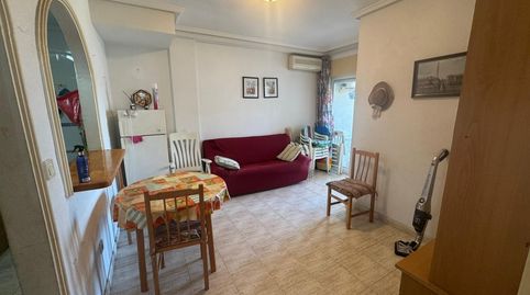Apartamento de dos dormitorios en planta baja    con piscina comunitaria  cerca  de la PLaya del Acequion, imatge 3