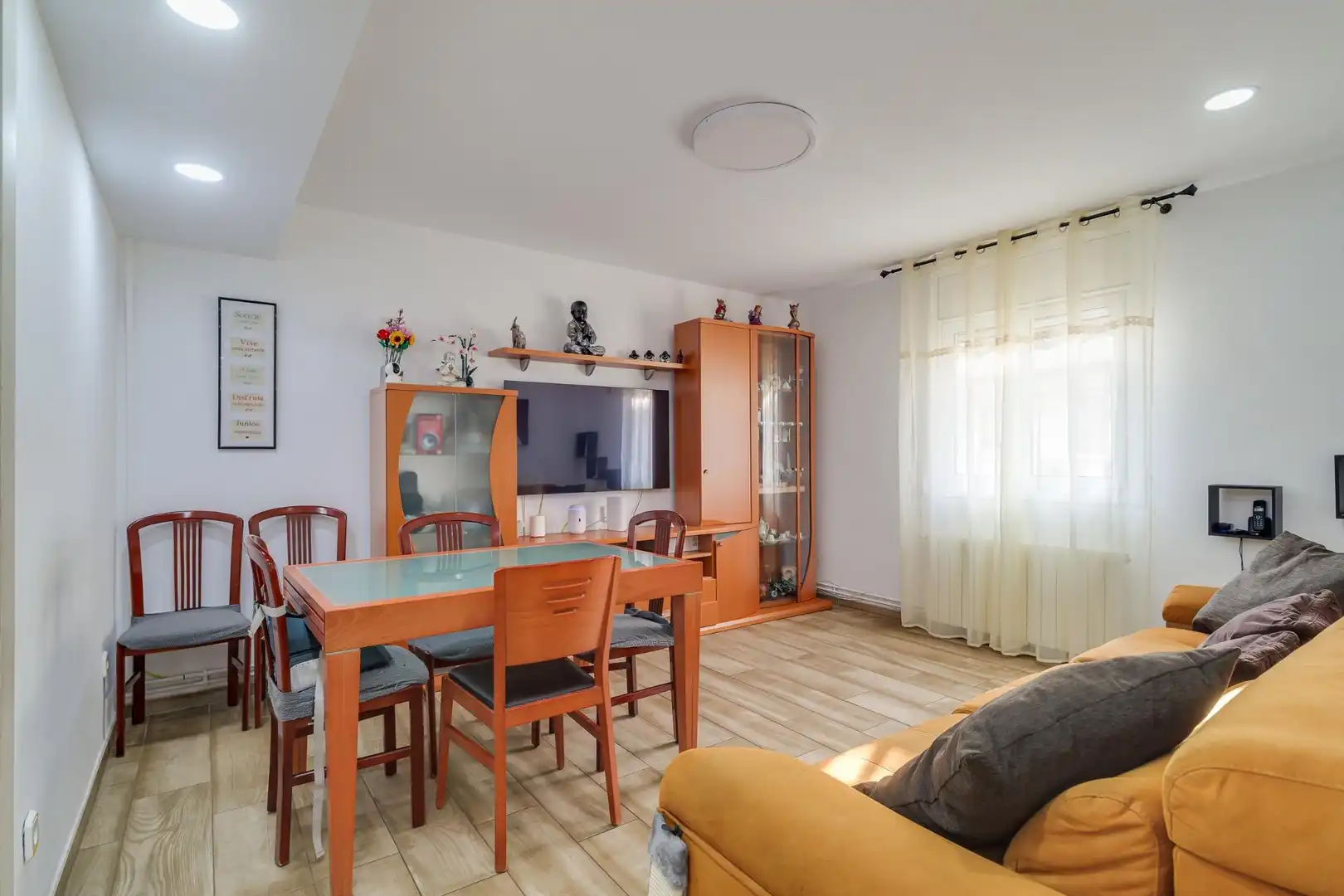 Sala d'estar de Pis en venda en Estruch - Eixample