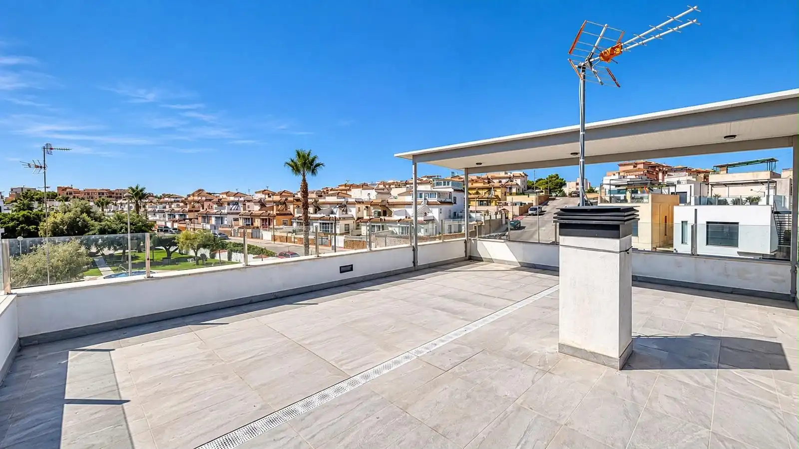 Chalet con piscina en alquiler en Orihuela Costa, imagen 26
