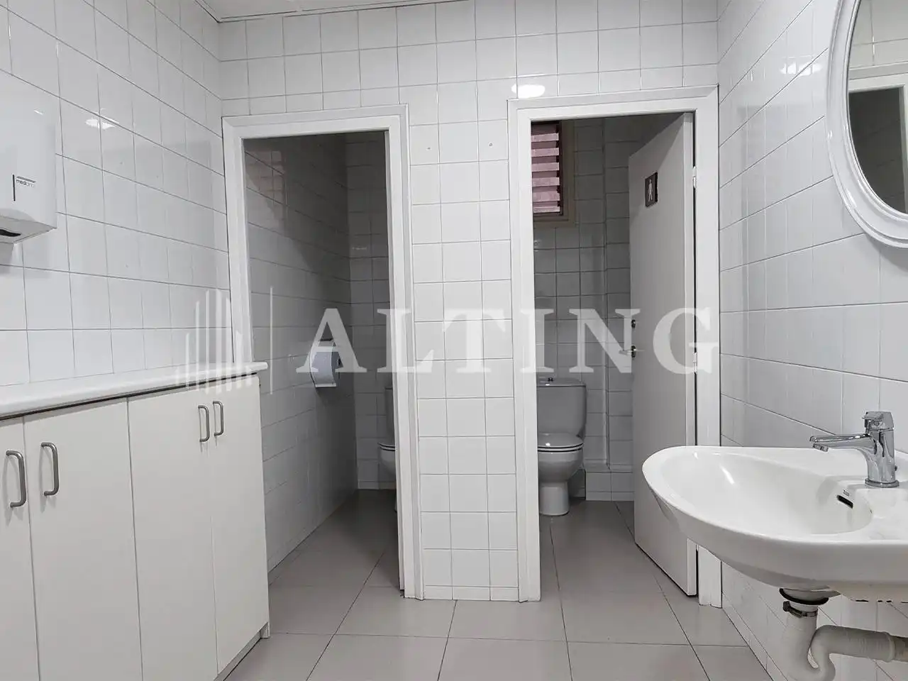 Office space with lift to rent in Entença, imagen 24