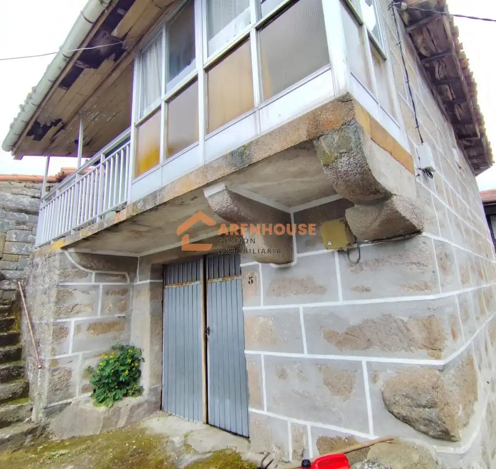 Vista exterior de Casa o xalet en venda en Baños de Molgas amb Calefacció, Jardí privat i Balcó