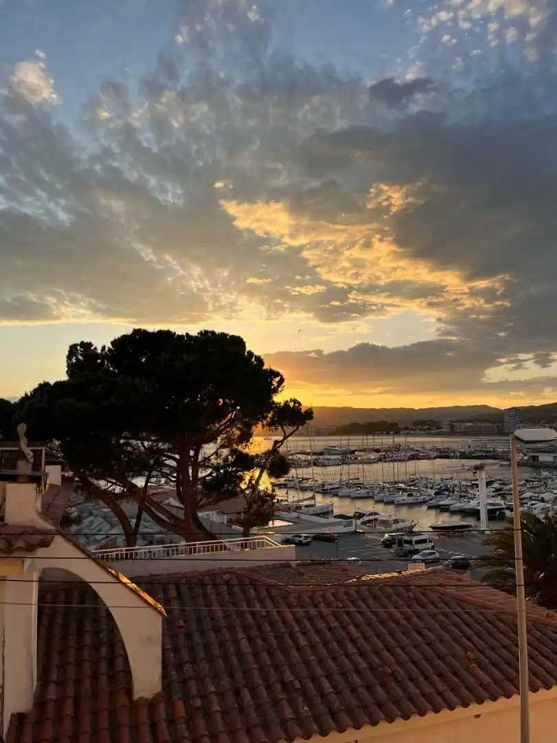 Wohnung zur Miete in Palamós mit Heizung, Terrasse und Möbliert
