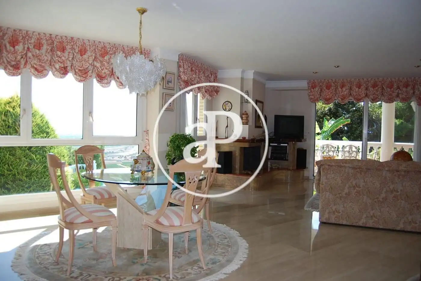 Comedor de Casa o chalet en venta en Sagunto / Sagunt con Aire acondicionado, Calefacción y Jardín privado