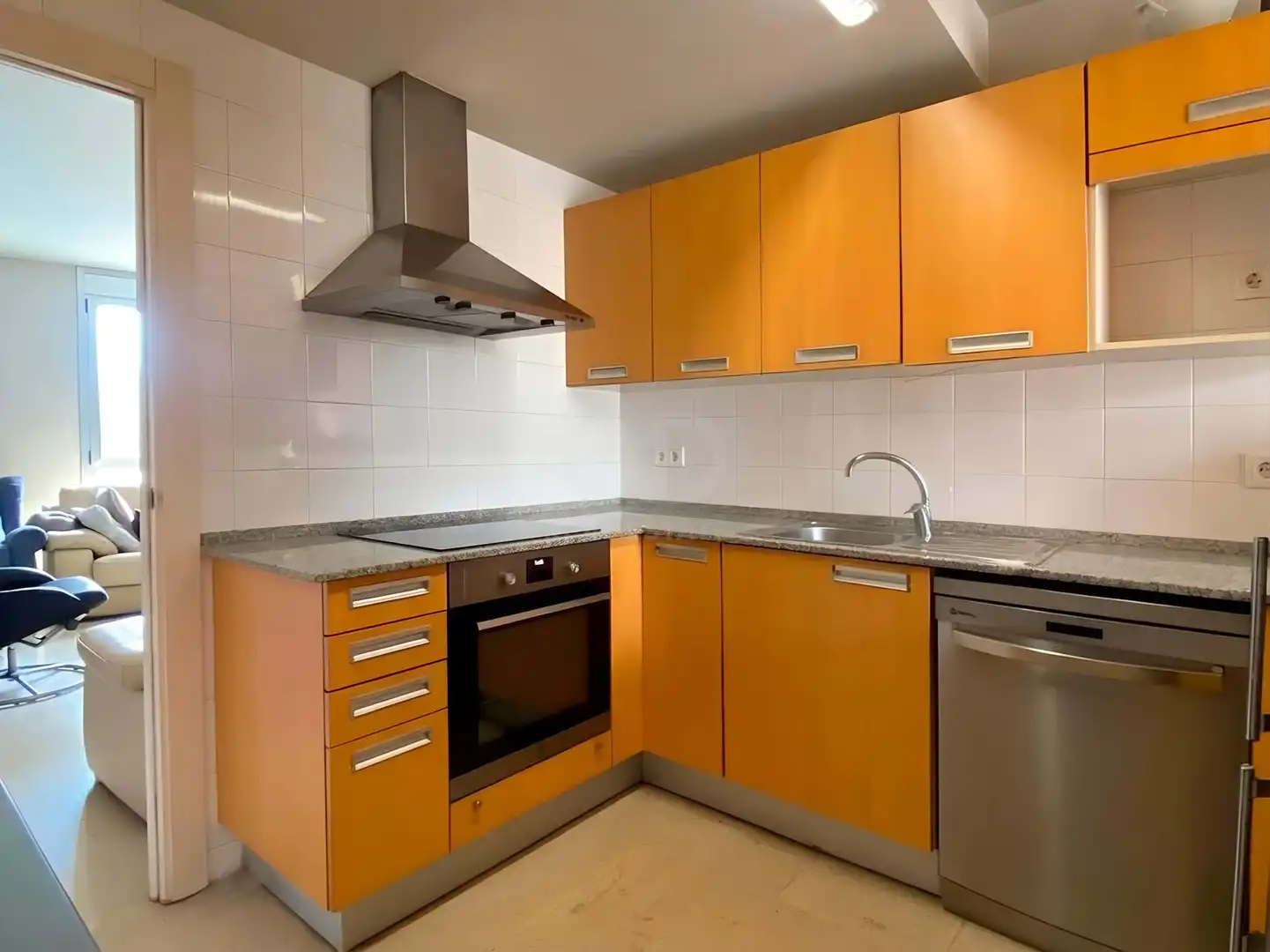 Cuina de Casa o xalet en venda en Premià de Mar amb Aire condicionat, Calefacció i Terrassa