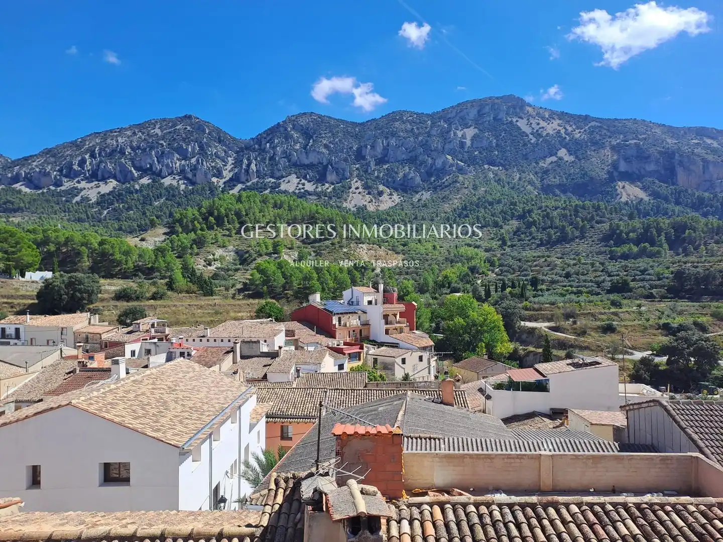 Vista exterior de Casa o xalet en venda en Quatretondeta amb Calefacció, Terrassa i Traster