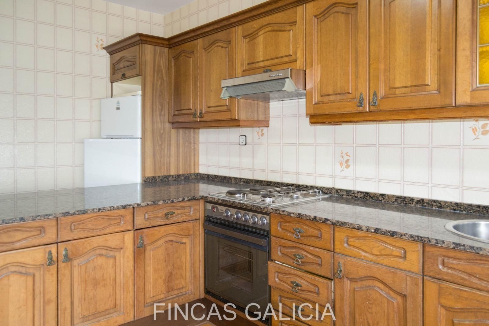Cocina de Casa o chalet en venta en Arteixo con Calefacción, Jardín privado y Trastero