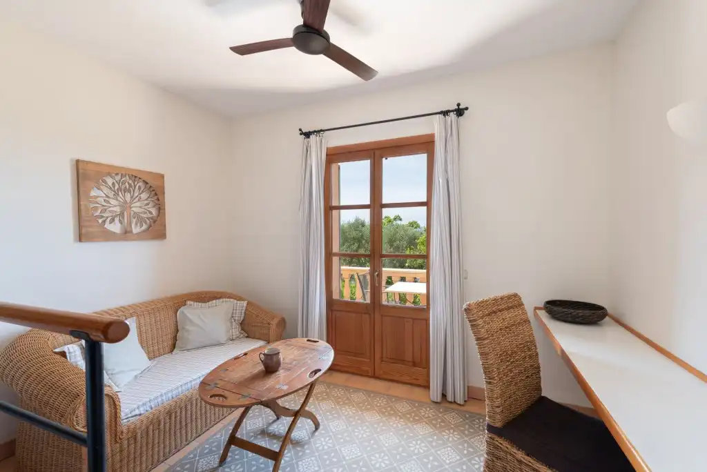 Country house with pool for sale in Petra, imagen 16