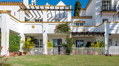 Foto 2 de Casa adosada en venta en Villacana - Costalita - Saladillo, Estepona