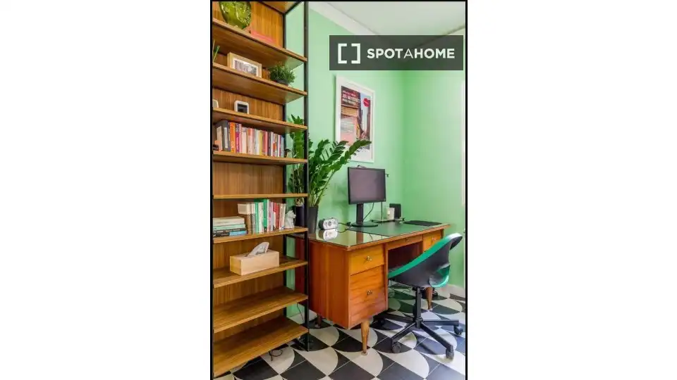 Exterior view of Flat for rent in Madrid  with Air Conditioner, Heating and Furnished