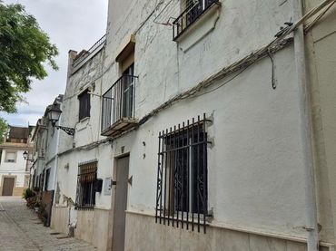 Casa en venta en Ana De La Rosa 12