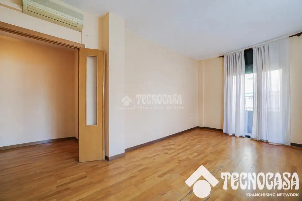 Habitación de Piso en venta en Barcelona con Aire acondicionado, Calefacción y Parquet