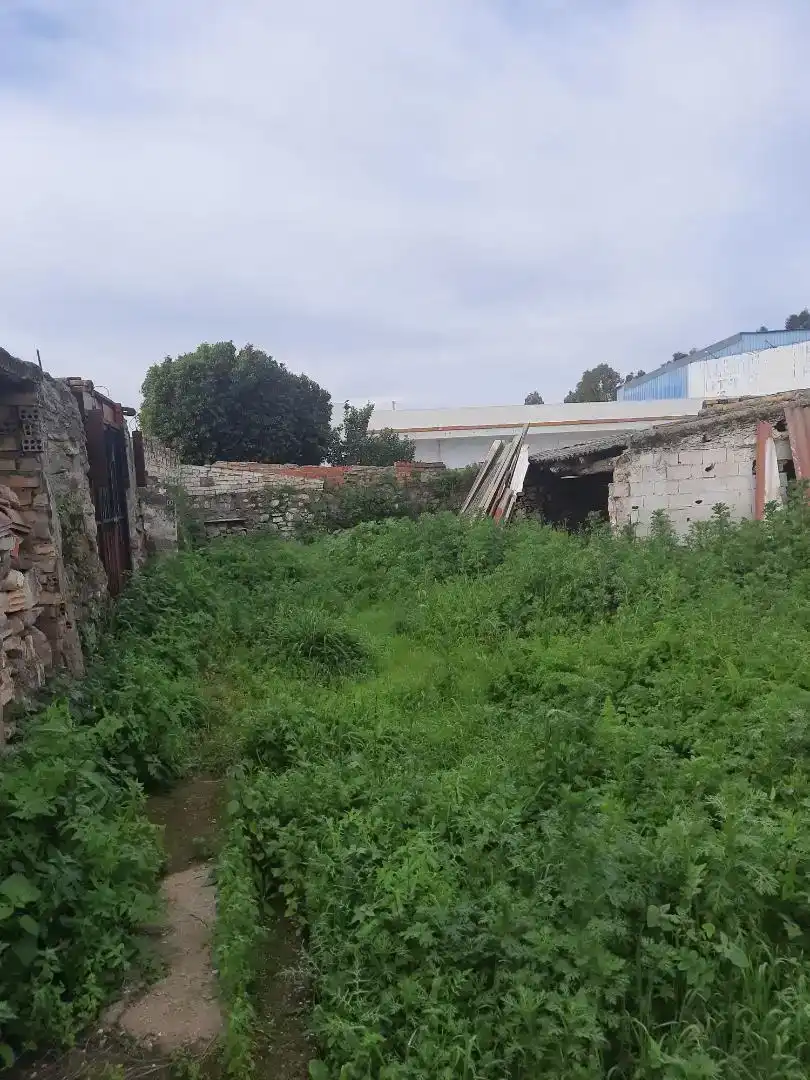 Casa adosada en venda en Guillena amb Balcó