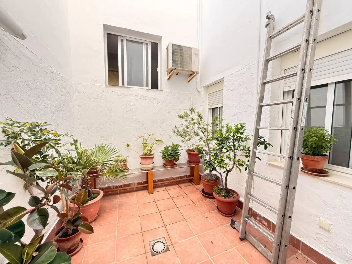 Balcony of Houses for sale in Alicante / Alacant  with Air Conditioner, Heating and Terrace