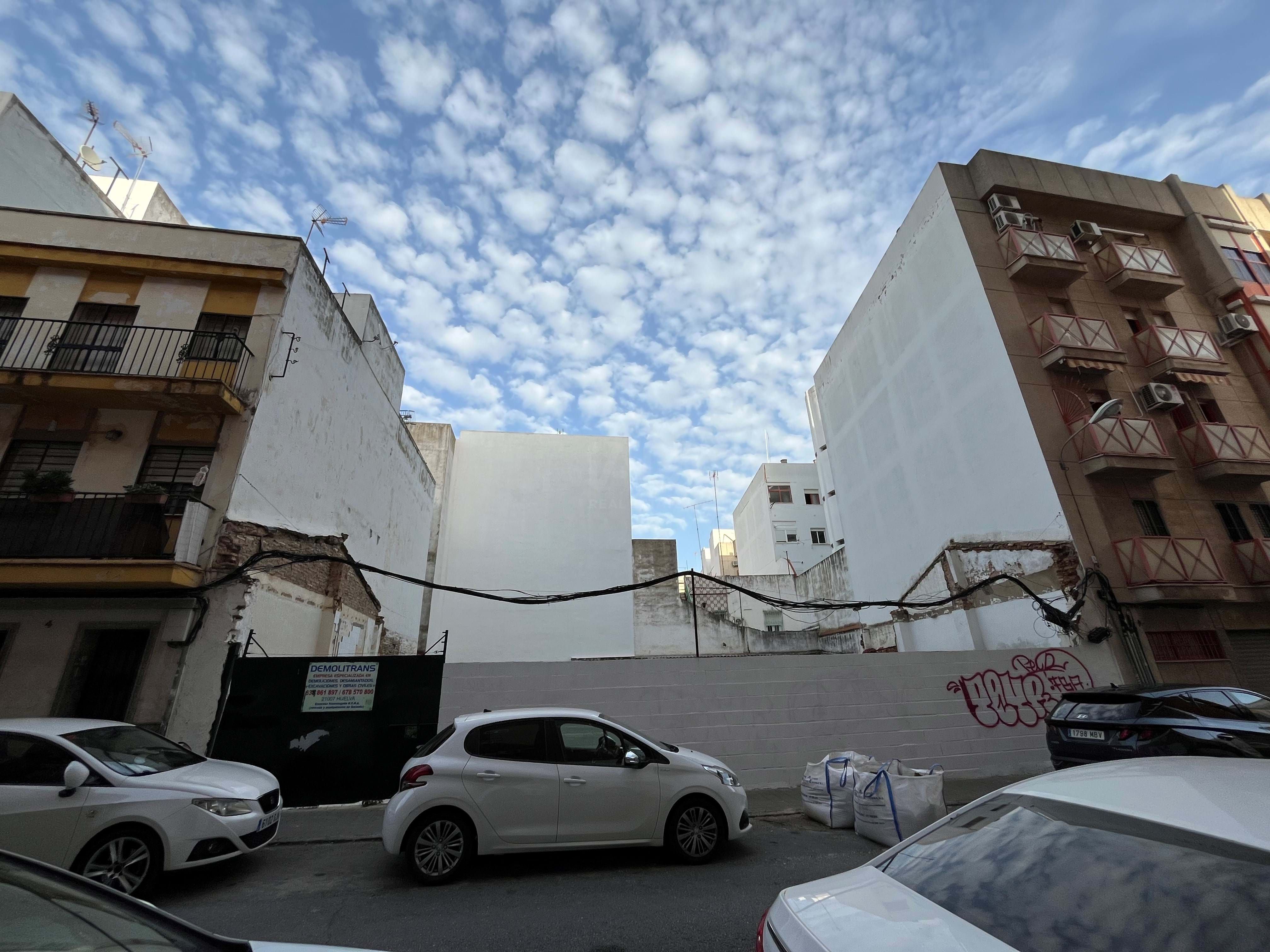 Vista exterior de Residencial en venta en  Huelva Capital