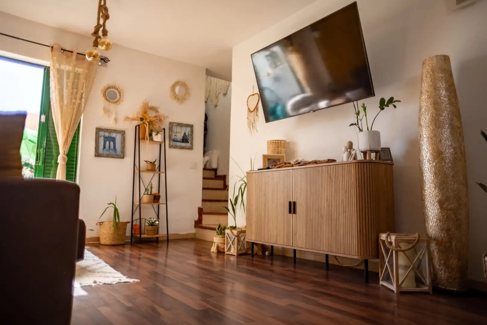 Wohnzimmer von Maisonette zum Verkauf in Arona mit Parkett, Möbliert und Ofen