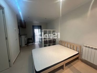 Piso con balcón en venta en Calle Pompeu Fabra