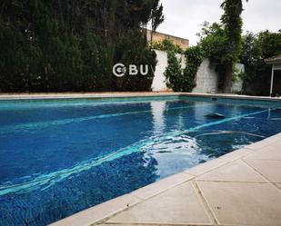 Piscina de Casa o xalet en venda en Alcalá de Guadaira amb Calefacció, Terrassa i Traster