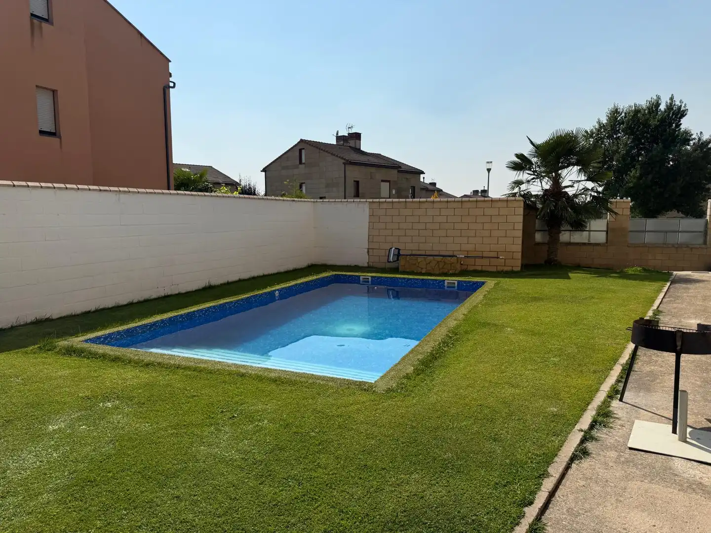 Piscina de Casa o xalet en venda en Villariezo amb Calefacció, Jardí privat i Piscina