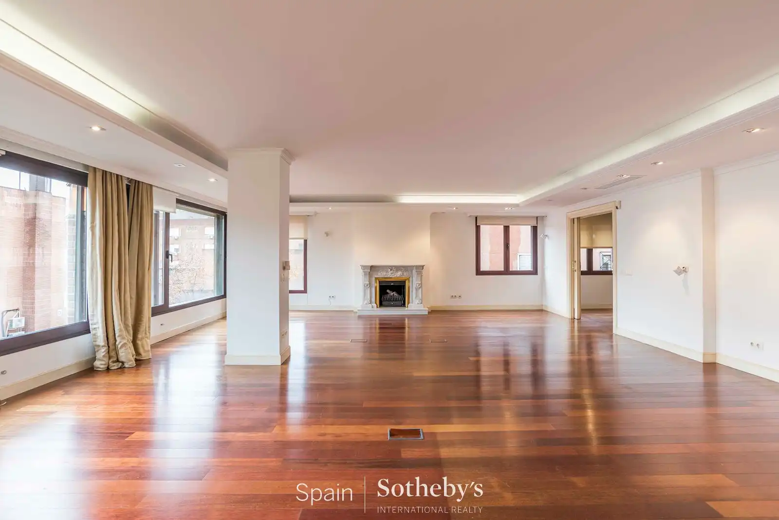 Sala de estar de Dúplex de alquiler en Madrid con Aire acondicionado, Calefacción y Trastero