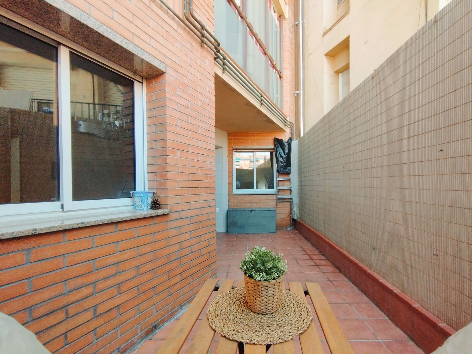 Terrassa de Pis en venda en Rubí amb Aire condicionat, Moblat i Forn