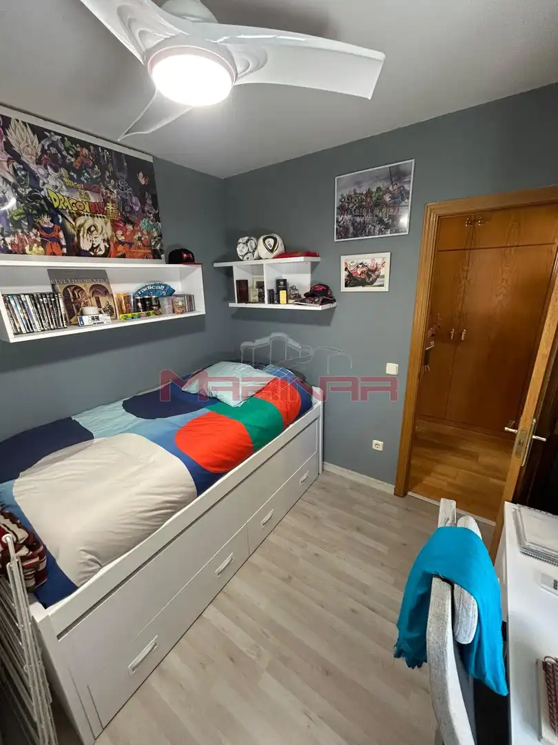 Bedroom of Duplexes for sale in Borox  with Air Conditioner and Heating