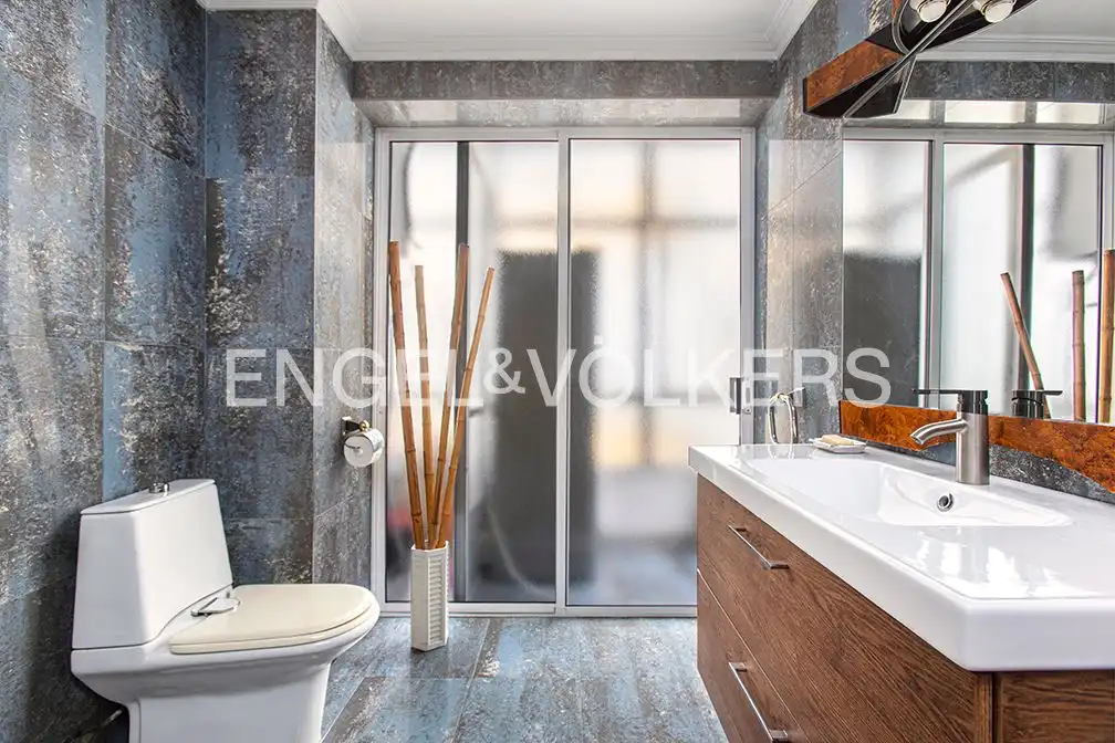 Baño de Piso en venta en Gijón  con Calefacción