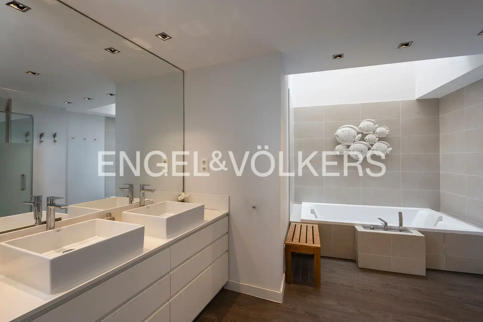 Baño de Casa o chalet de alquiler en Barcelona con Aire acondicionado, Calefacción y Jardín privado