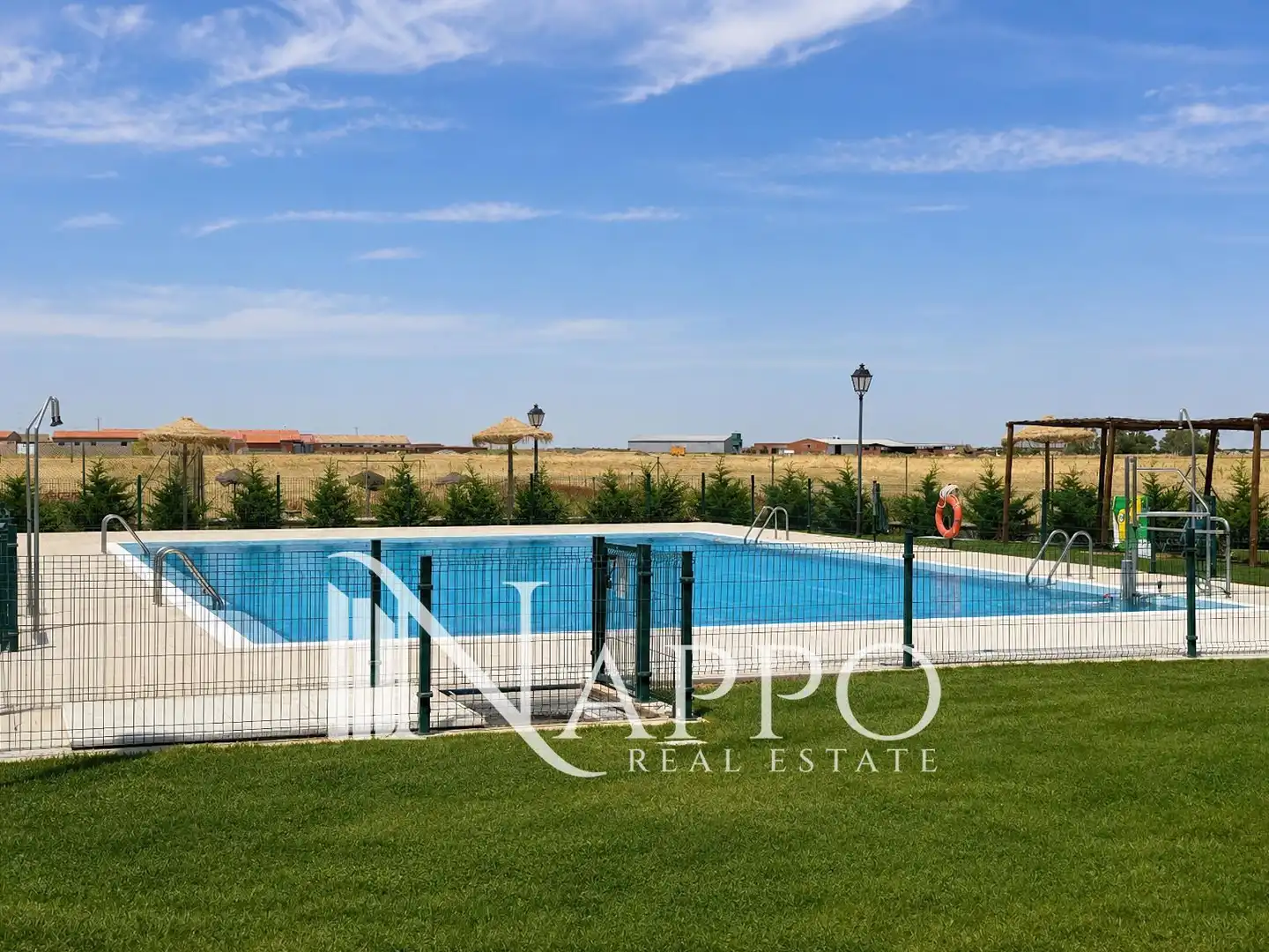 Piscina de Casa o xalet en venda en Labajos amb Calefacció, Terrassa i Traster