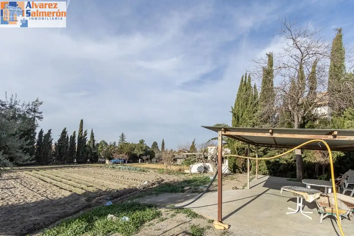 Country homes for sale in Calle CAJAR, Barrio de la Vega