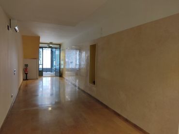 Local comercial de lloguer a Centro