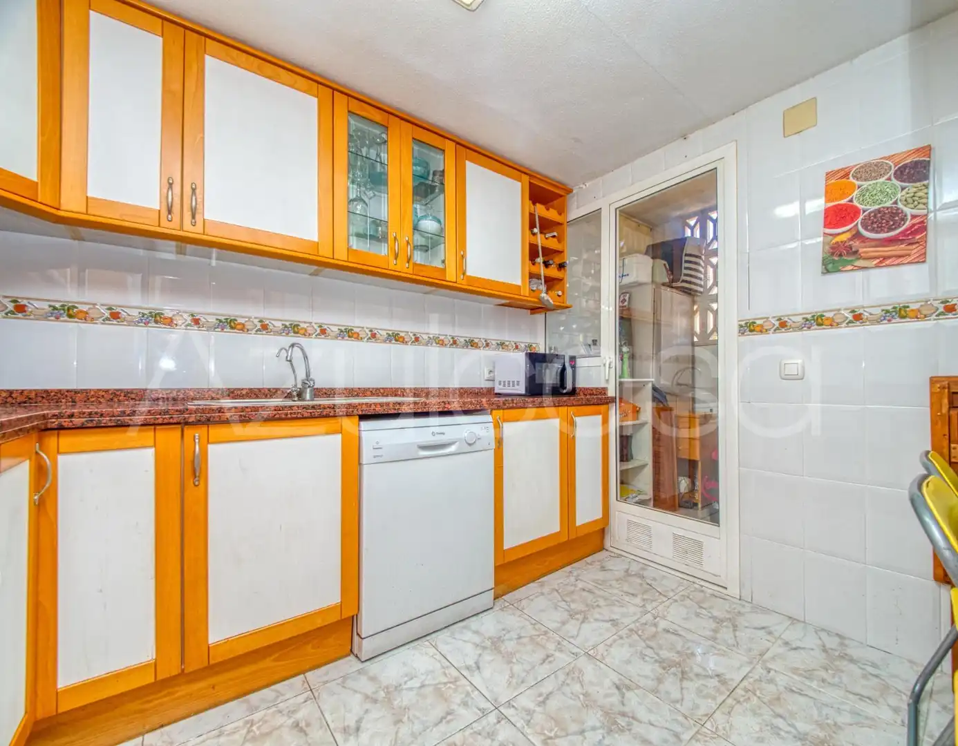 Küche von Maisonette zum Verkauf in El Campello mit Klimaanlage, Abstellraum und Gemeinschaftspool