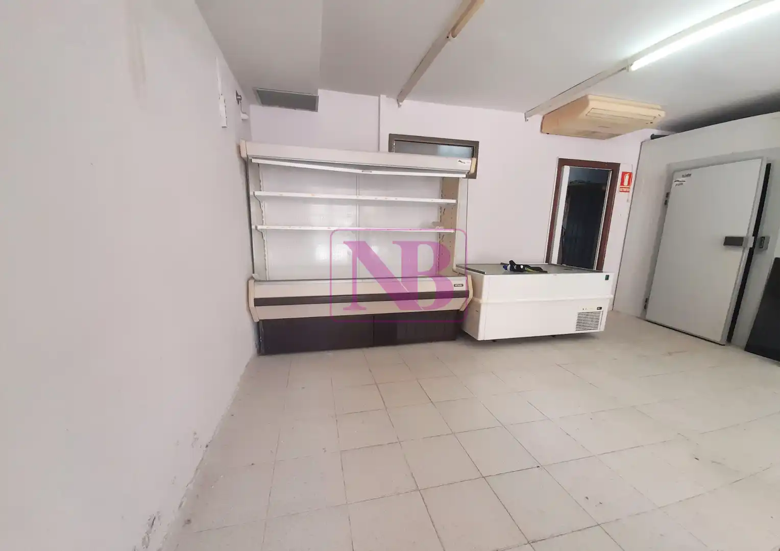 Business premises for sale in Carrer d'Enrico Caruso, imagen 6