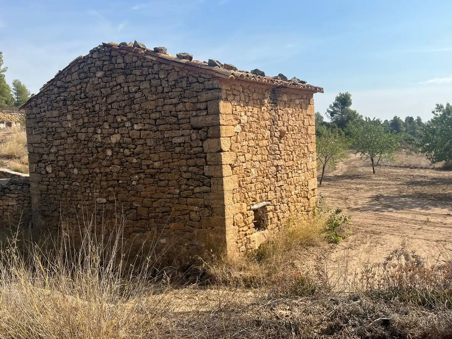 Vista exterior de Terreno en venta en Valjunquera