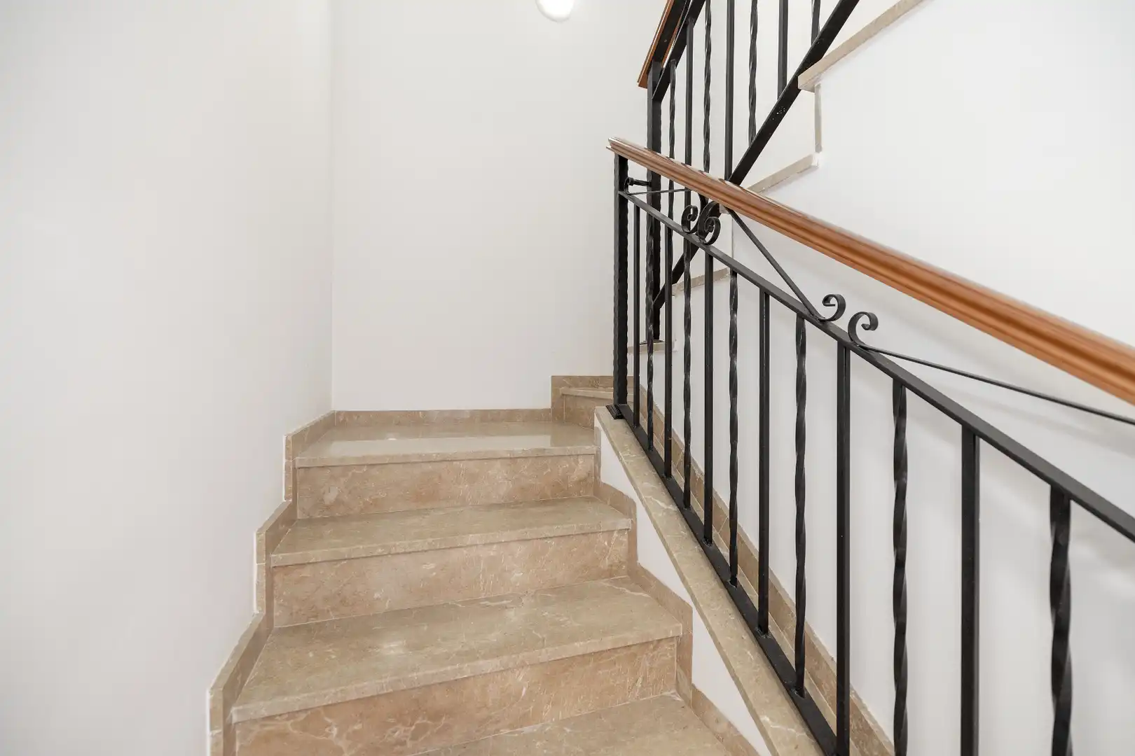 Detached house with pool for sale in Calle Lorenzo Valla, imagen 23
