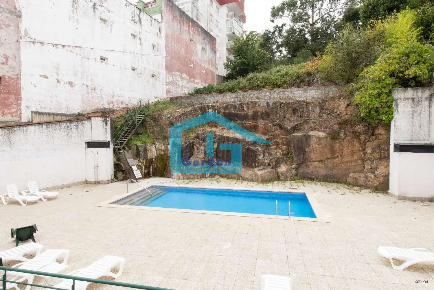Piscina de Piso en venta en O Grove   con Calefacción, Terraza y Piscina